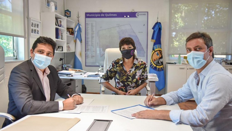 Se firmo en Quilmes un convenio para implementar el pase libre multimodal en el transporte público ferroviario