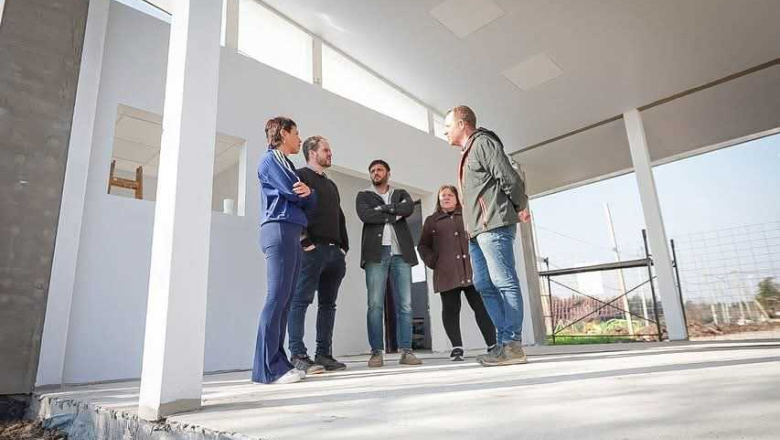 Mayra Mendoza supervisó el avance de la construcción del CEF N°190