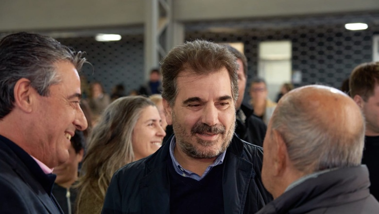 Ritondo de campaña por el interior: visitó Roque Pérez y Lobos en su plan 2023