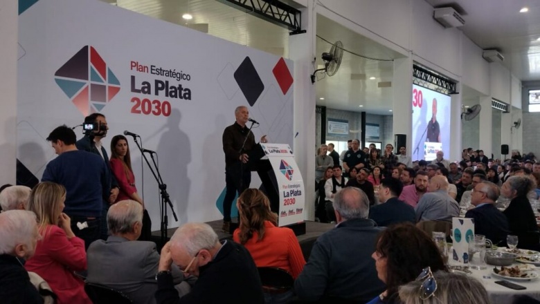 Alak presentó su Plan Estratégico 2030 ante una multitud: “Hay que sacar a La Plata de la decadencia”