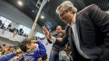 Alberto lanzará una una tarjeta para garantizar el alimento en embarazadas y niños