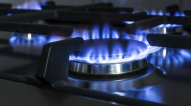 El Gobierno piensa en las elecciones y ya oficializó la postergación para enero del tarifazo de gas