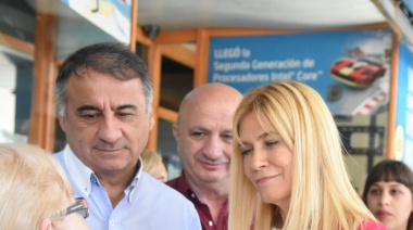 Magario recorrió Lanús: "Vemos claramente el grave daño causado por las medidas de Macri y Vidal"