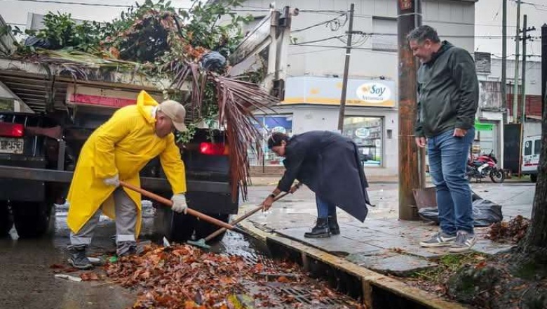 Mayra Mendoza participó y controló operativos por las lluvias