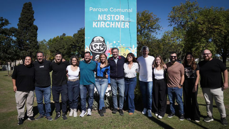 Máximo Kirchner llegó a Santa Fe: recorrió María Teresa y encabeza un acto en Puerto San Martín con De Grandis