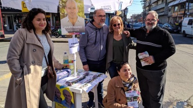 La candidata de Carrió en Quilmes inauguró su primer local y a días de las elecciones evitó la foto con Martiniano