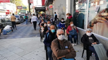 Luego de un día de crisis, gobiernos locales reforzaron la prevención para atender a jubilados