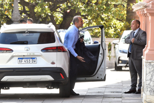 El Gobierno cree que el escándalo ANDIS le complica las elecciones y pone en marcha el operativo defensa