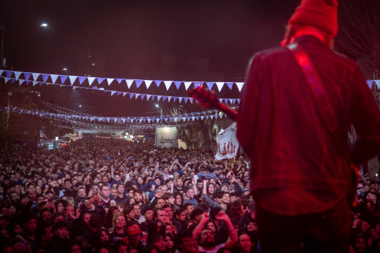 Multitudinario y espectacular cierre a puro rock en los festejos por el aniversario de Quilmes