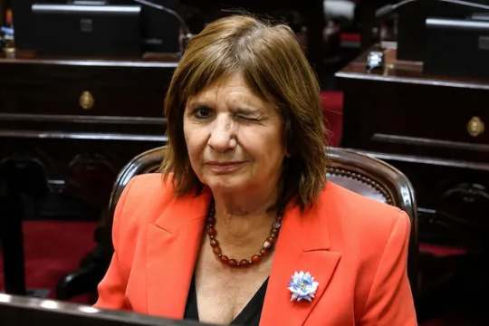 Patricia Bullrich hace todos los deberes para ser la compañera de fórmula de Javier Milei