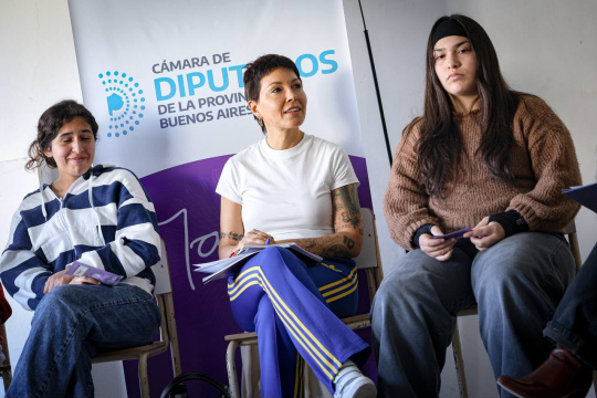 Mayra Mendoza visitó Pergamino y encabezó de un debate sobre el futuro de la escuela bonaerense