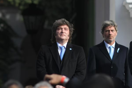 Tras los cuestionamientos, Milei se mantiene en escena: retoma la agenda local e internacional