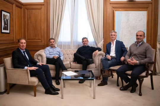 El toma y daca de la Casa Rosada con el PRO: acuerdo electoral a cambio de suspensión de las PASO
